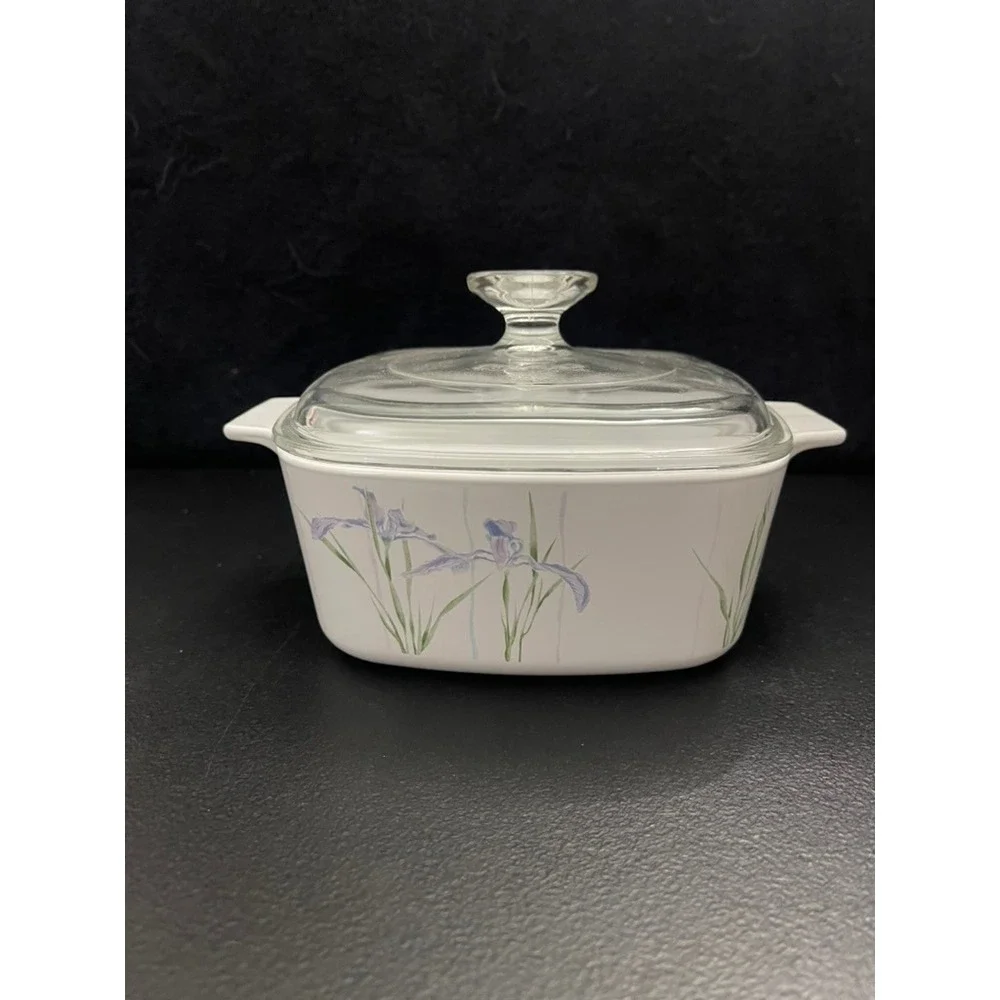 Corning Ware Iris Casserole Dish w/Glass Lid Square White Floral Baker 1.5 Liter
